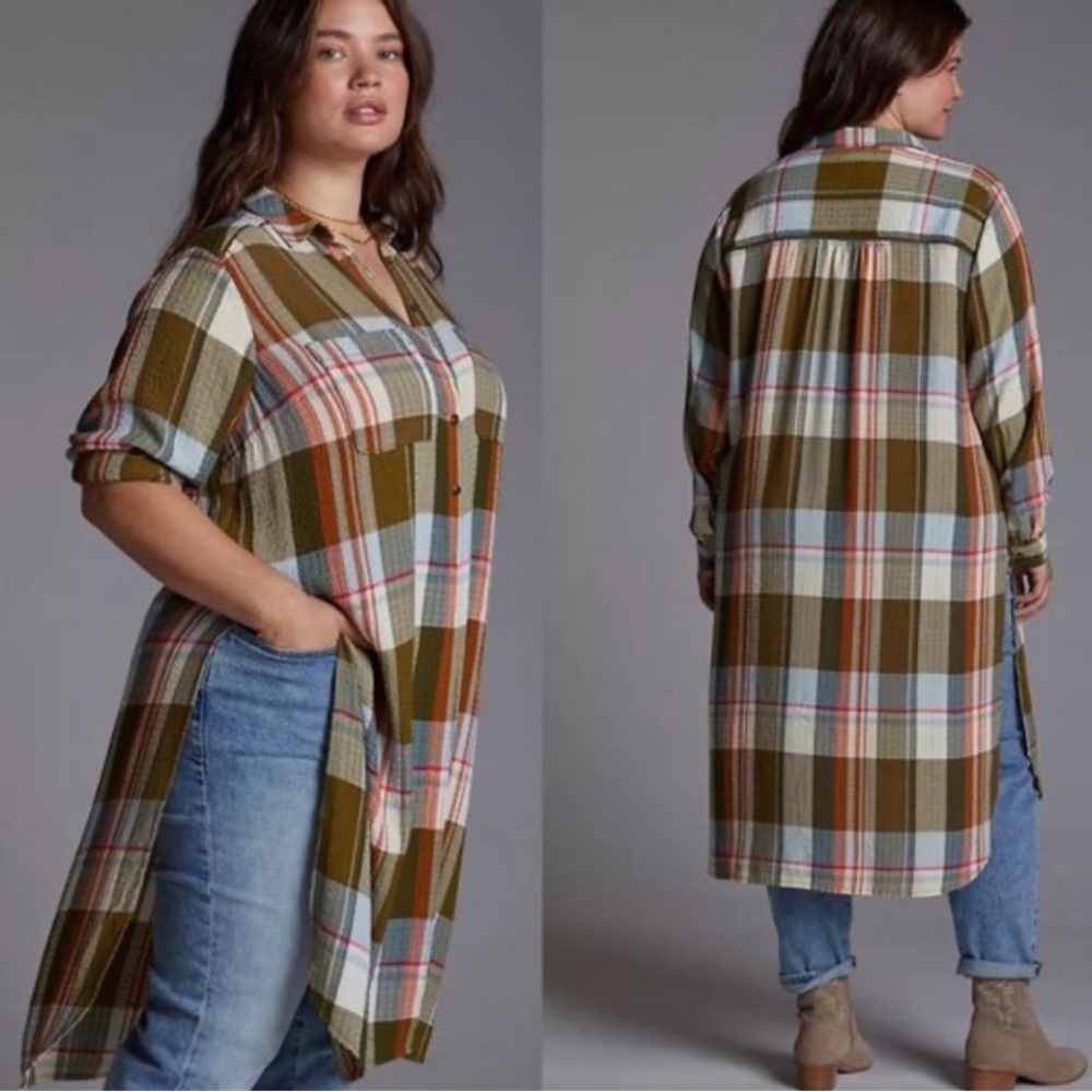 Anthropologie
ANTHROPOLOGIE
Pilcro Side-Slit Maxi
Tunic Button down Size 1X
